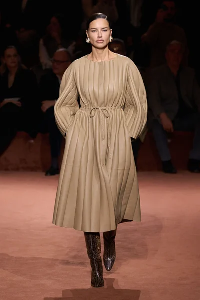 Look 20